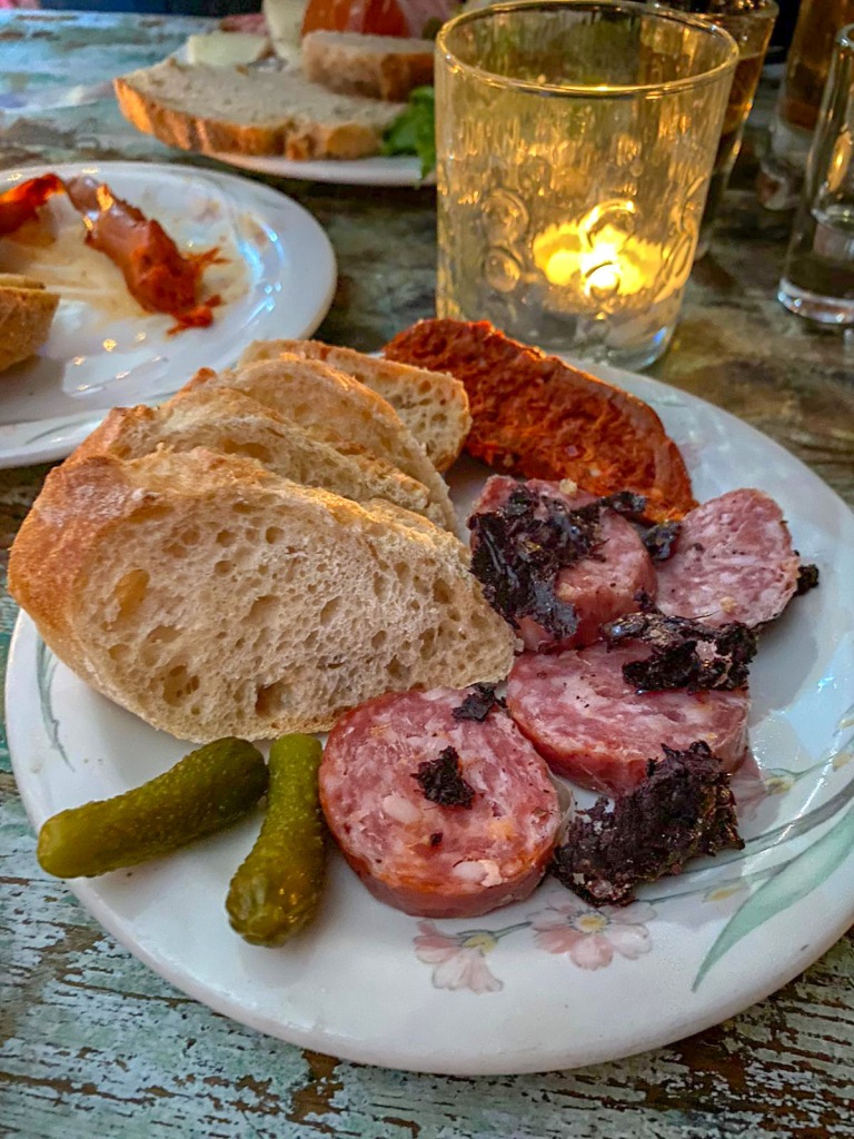 Red wine salami, n'duja and bread (Bistrot Walluc)